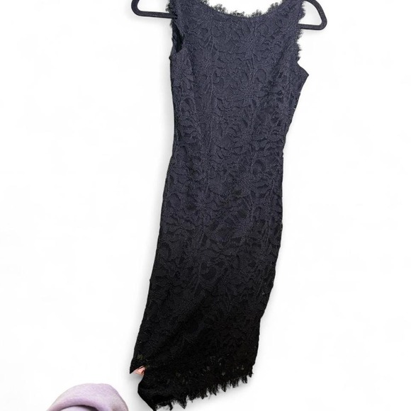 Jump Apparel size S black lace knee-length dress with scalloped hem - Picture 2 of 4